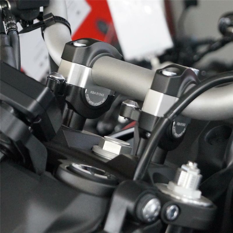 Voigt MT Handlebar Risers F20T | 20mm black | Yamaha MT-09»Motorlook.nl»4067466072534